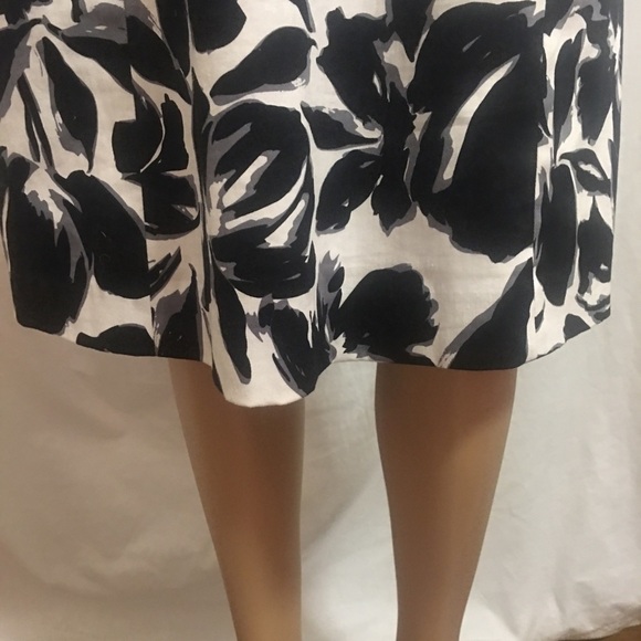 PECK&PECK STUDDED DRESS IN LIKE NEW CONDITION. - Picture 7 of 8